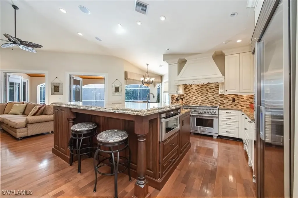 600 Port Side Drive Naples FL 34103