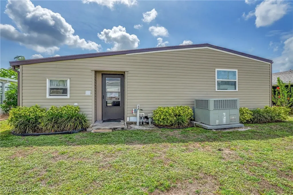 16007 Tangelo Way North Fort Myers FL 33903