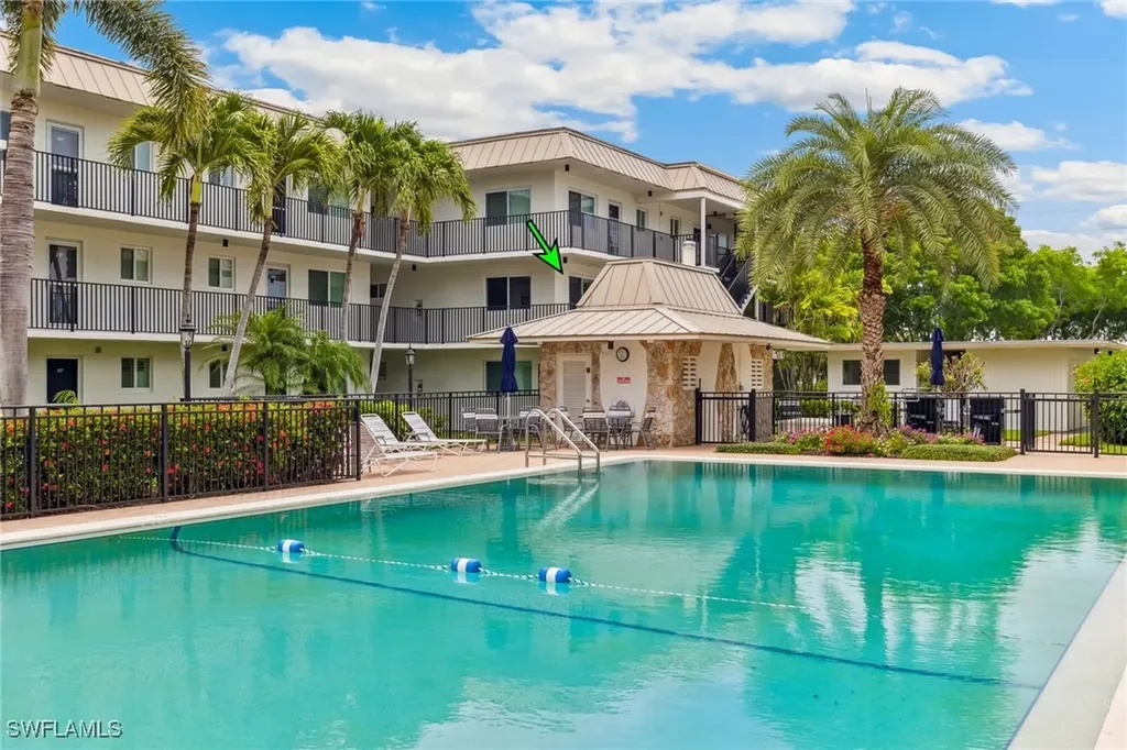 766 Central Avenue Naples FL 34102