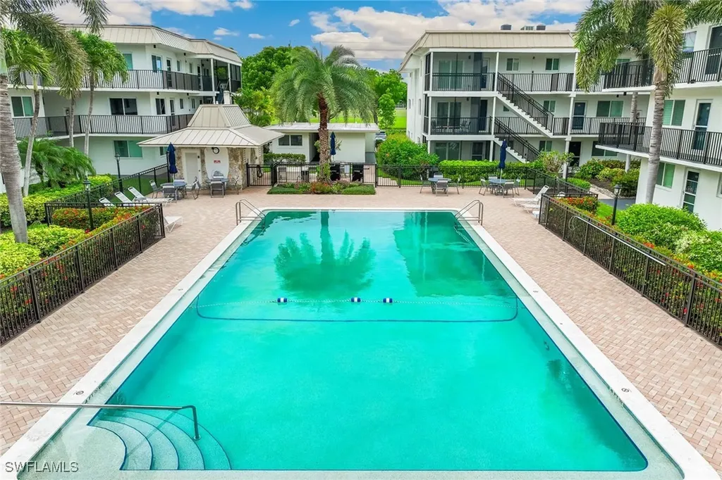 766 Central Avenue Naples FL 34102