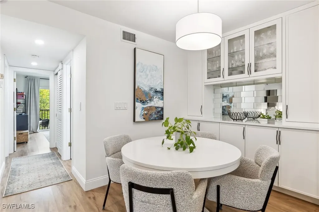 766 Central Avenue Naples FL 34102