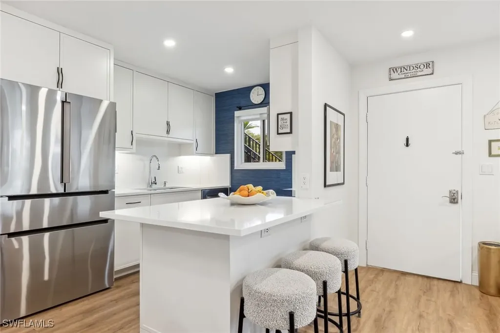 766 Central Avenue Naples FL 34102