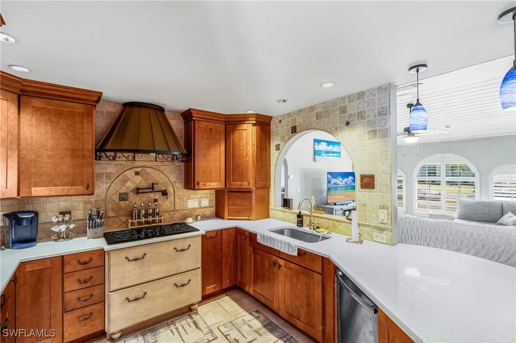 17 NW 38th Place Cape Coral FL 33993