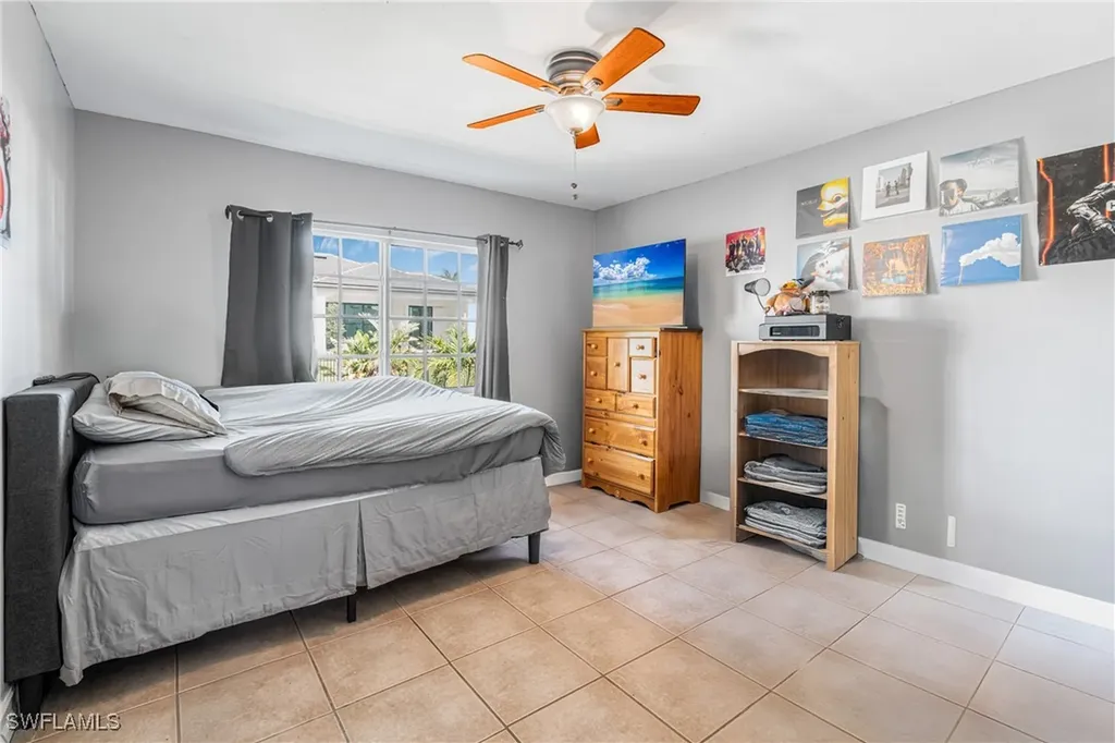 17 NW 38th Place Cape Coral FL 33993