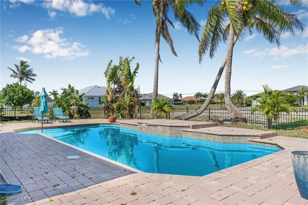 17 NW 38th Place Cape Coral FL 33993