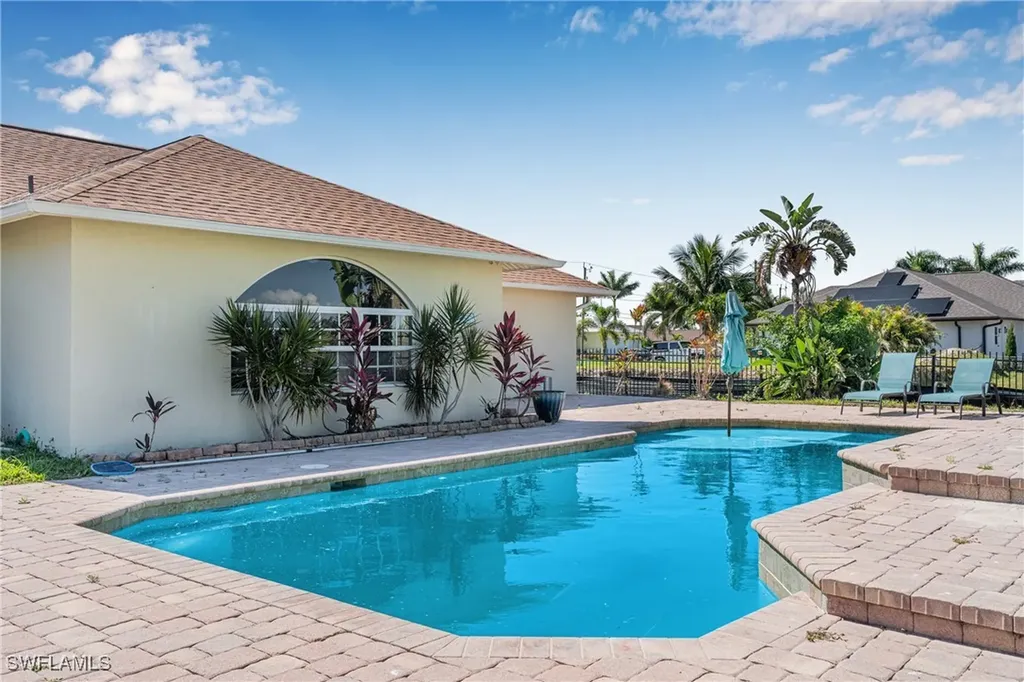 17 NW 38th Place Cape Coral FL 33993