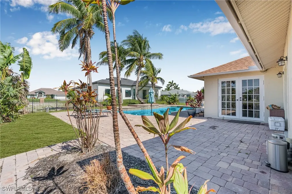 17 NW 38th Place Cape Coral FL 33993