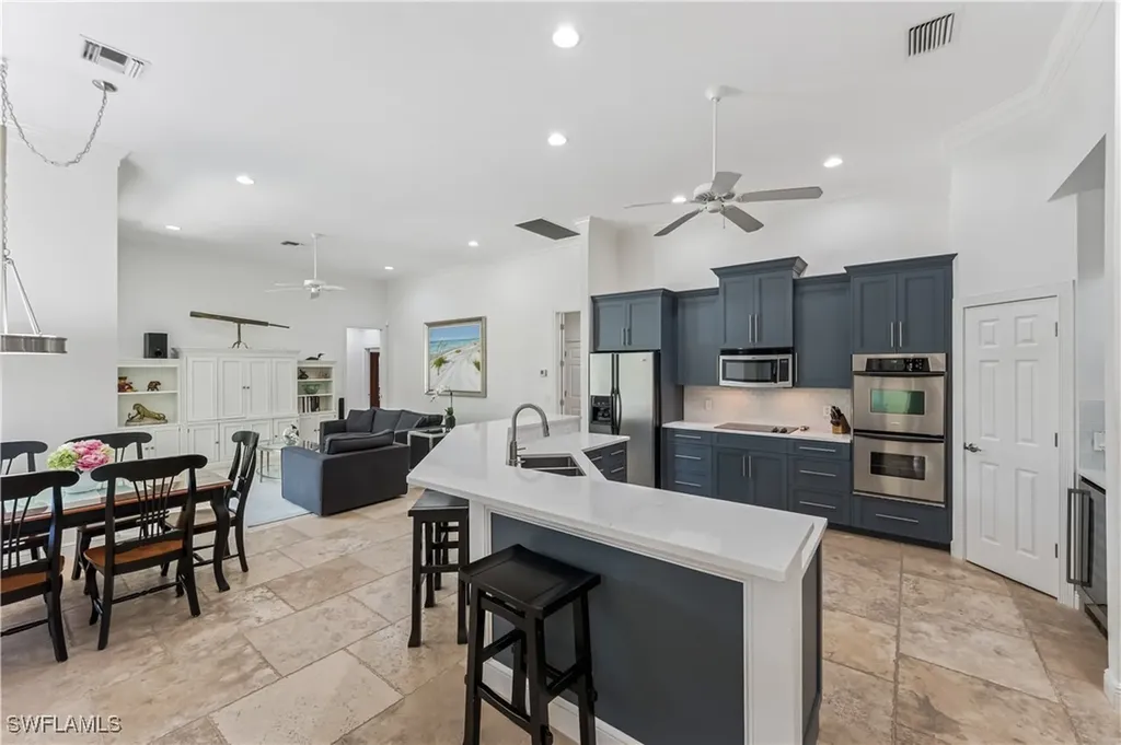 2096 Mission Drive Naples FL 34109