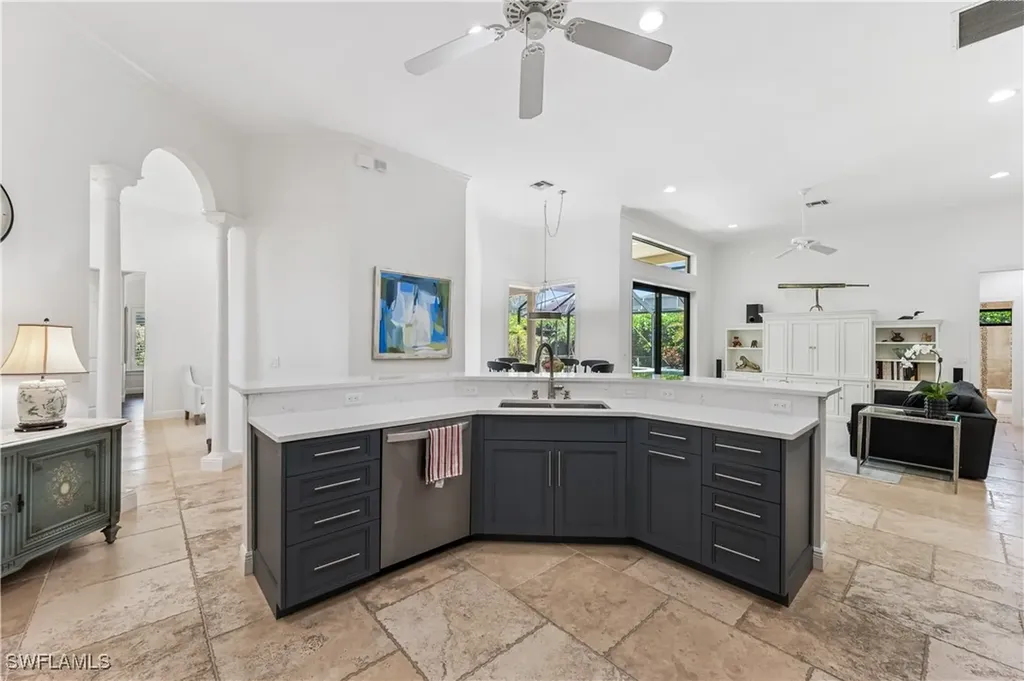 2096 Mission Drive Naples FL 34109