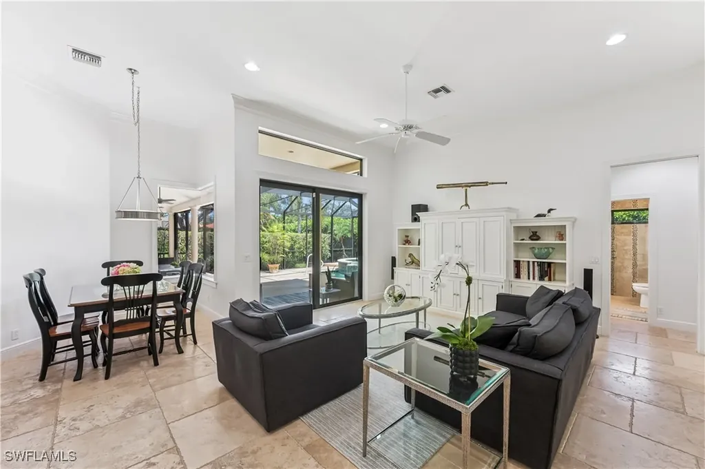 2096 Mission Drive Naples FL 34109