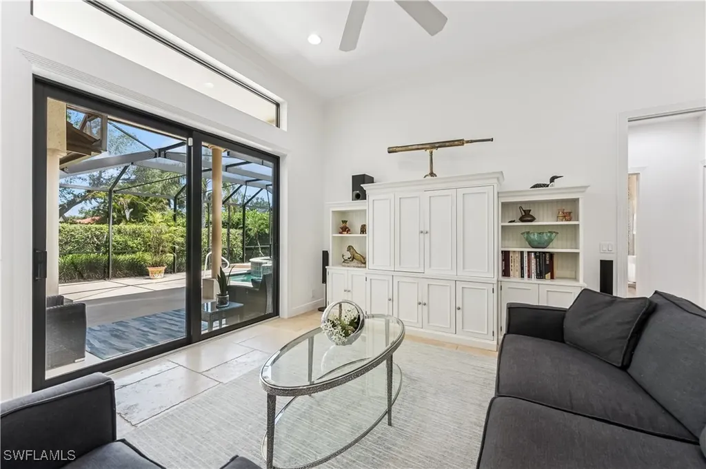 2096 Mission Drive Naples FL 34109