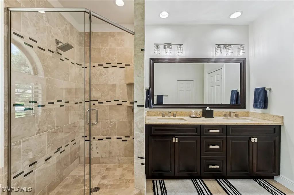 2096 Mission Drive Naples FL 34109