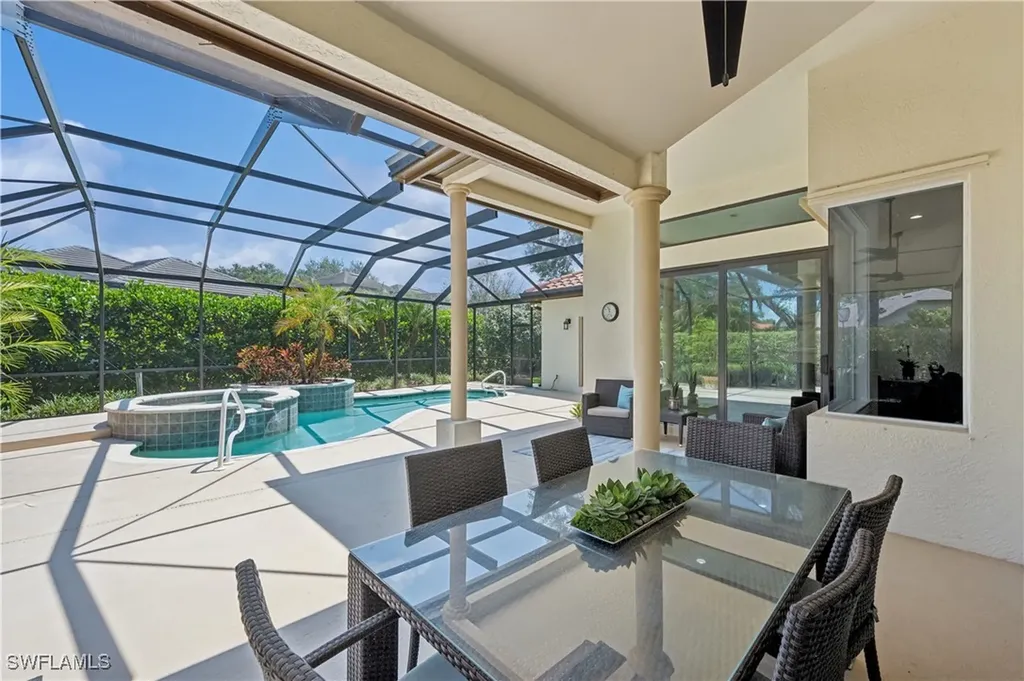 2096 Mission Drive Naples FL 34109