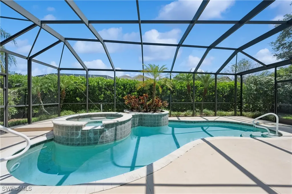 2096 Mission Drive Naples FL 34109