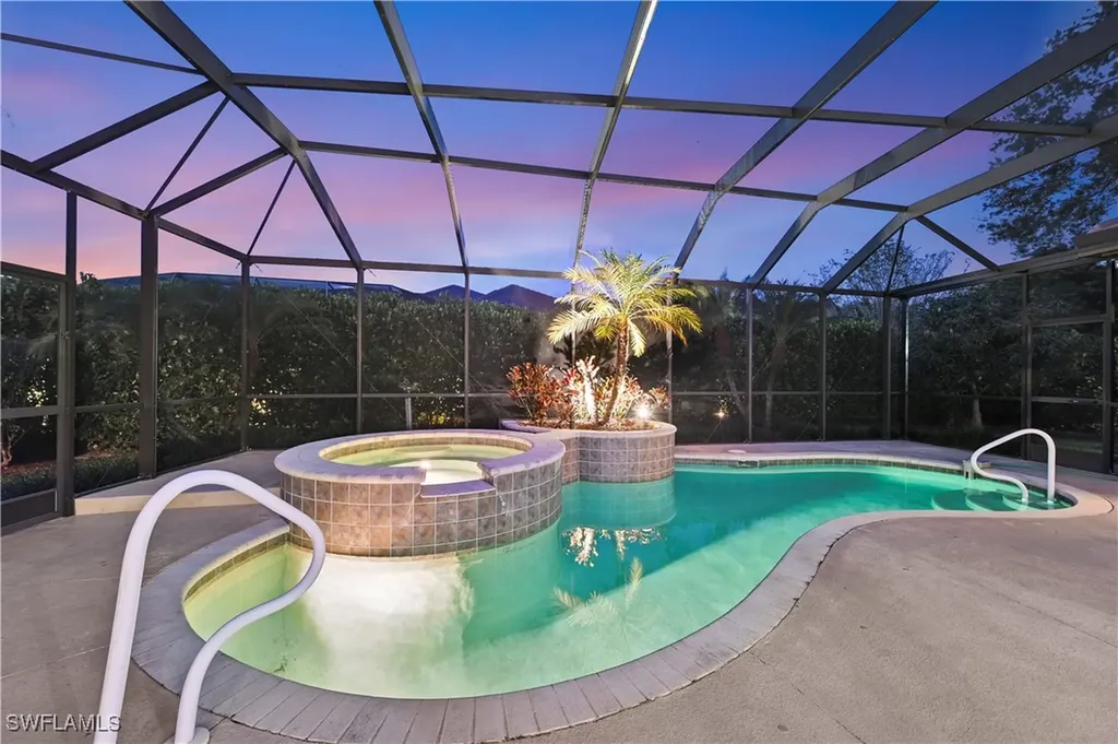 2096 Mission Drive Naples FL 34109