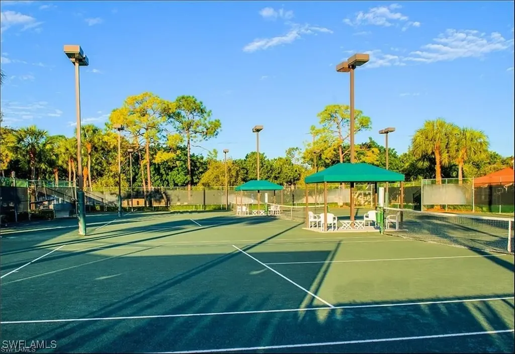 2096 Mission Drive Naples FL 34109