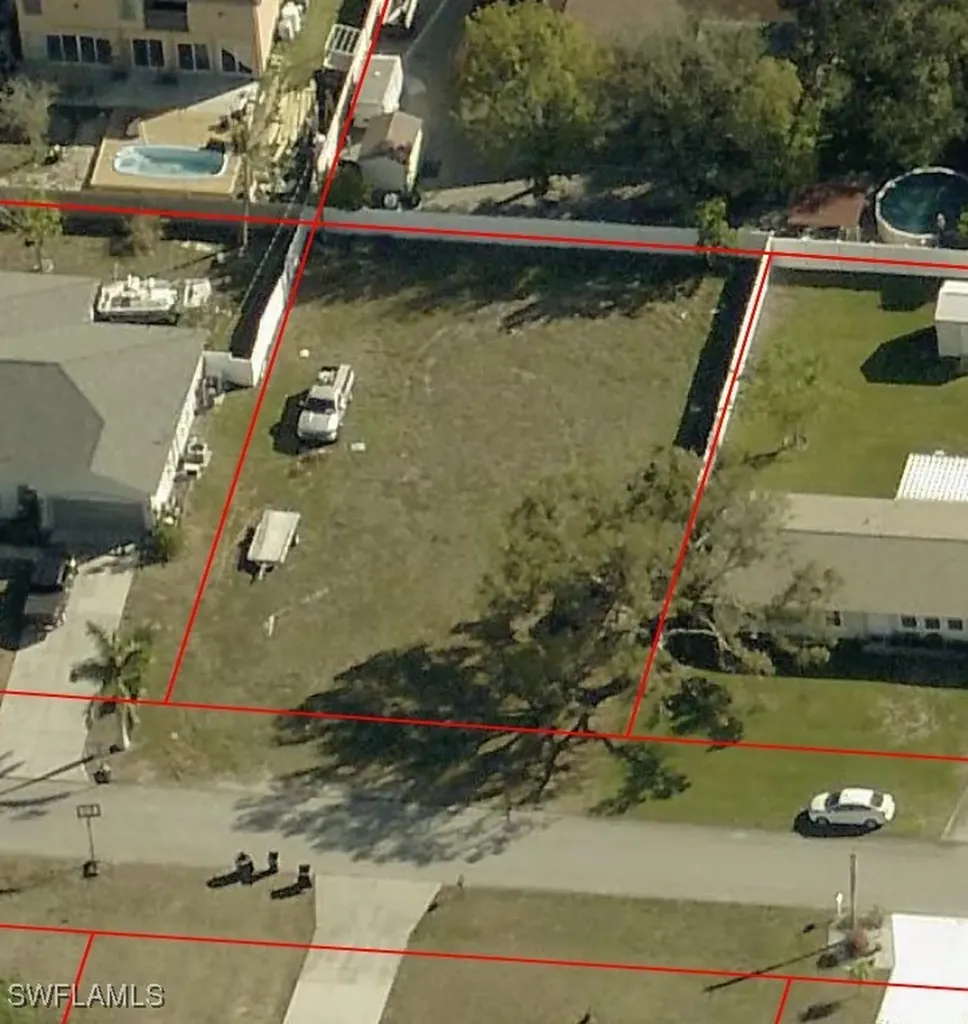 1429 NE 18th Place Cape Coral FL 33909