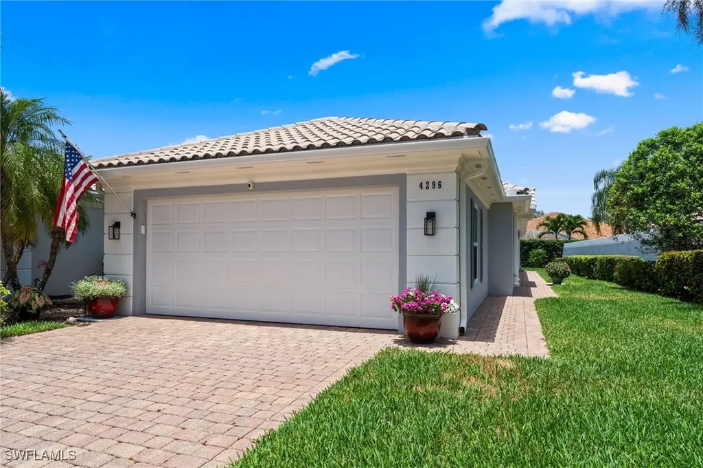 4296 Redonda Lane Naples FL 34119