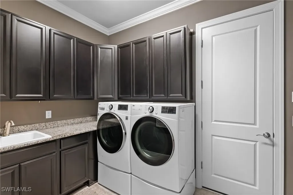 9446 Terresina Drive Naples FL 34119