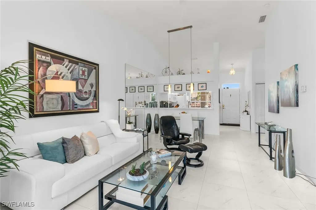 154 Newport Drive Naples FL 34114