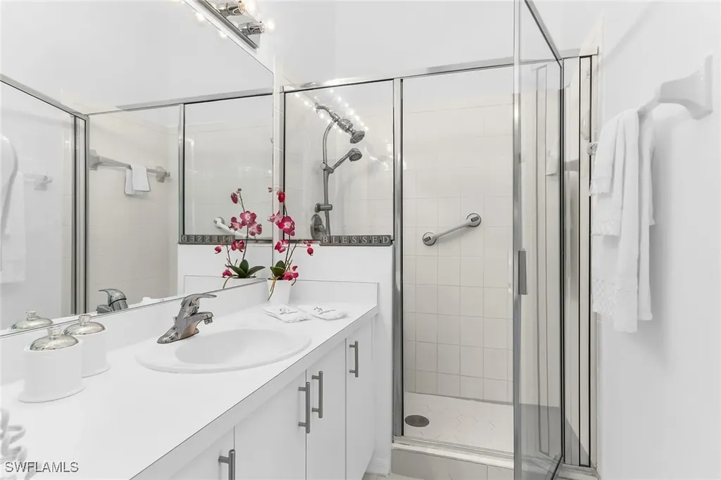 154 Newport Drive Naples FL 34114