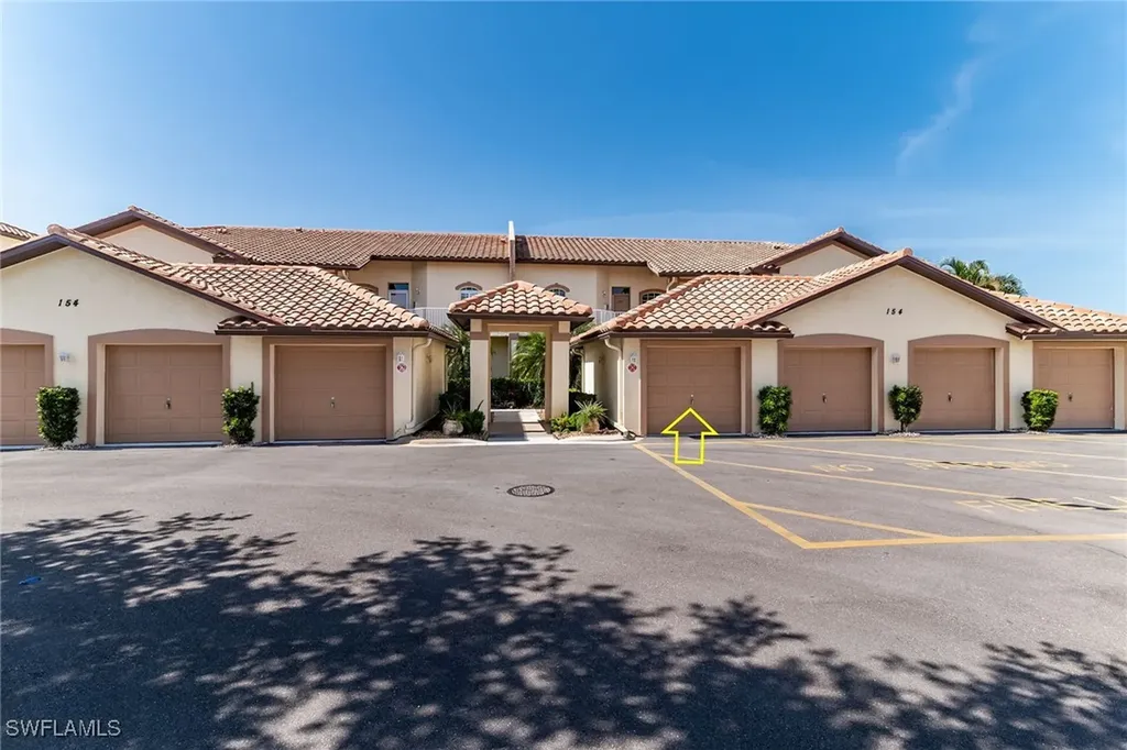 154 Newport Drive Naples FL 34114