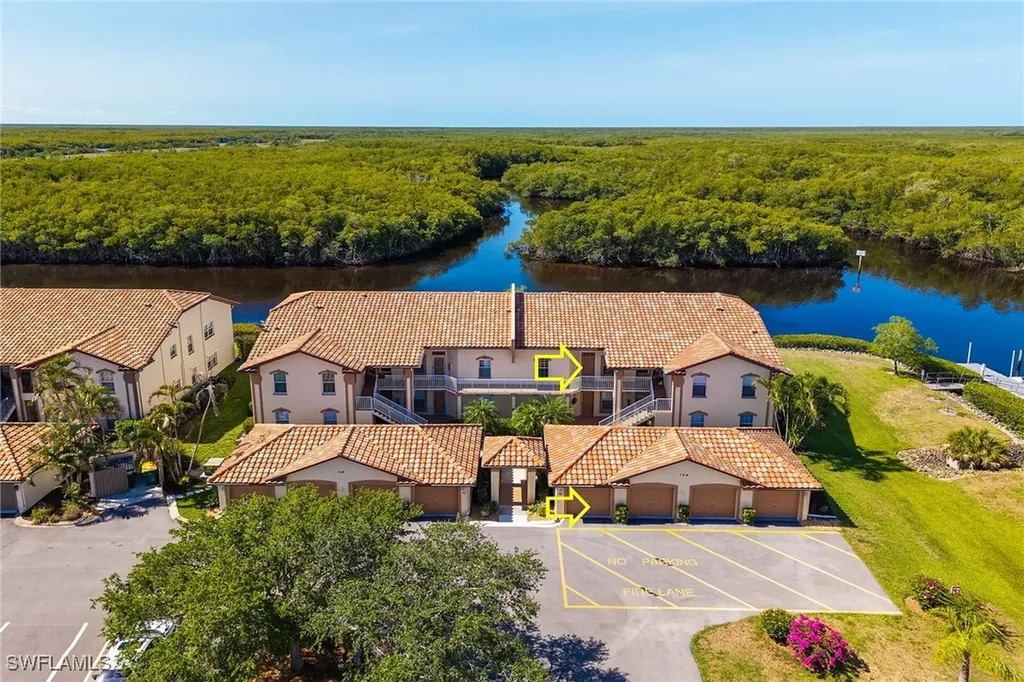 154 Newport Drive Naples FL 34114