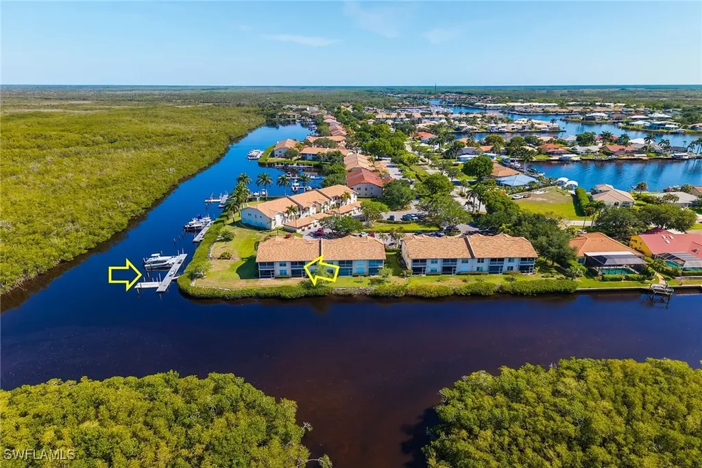 154 Newport Drive Naples FL 34114