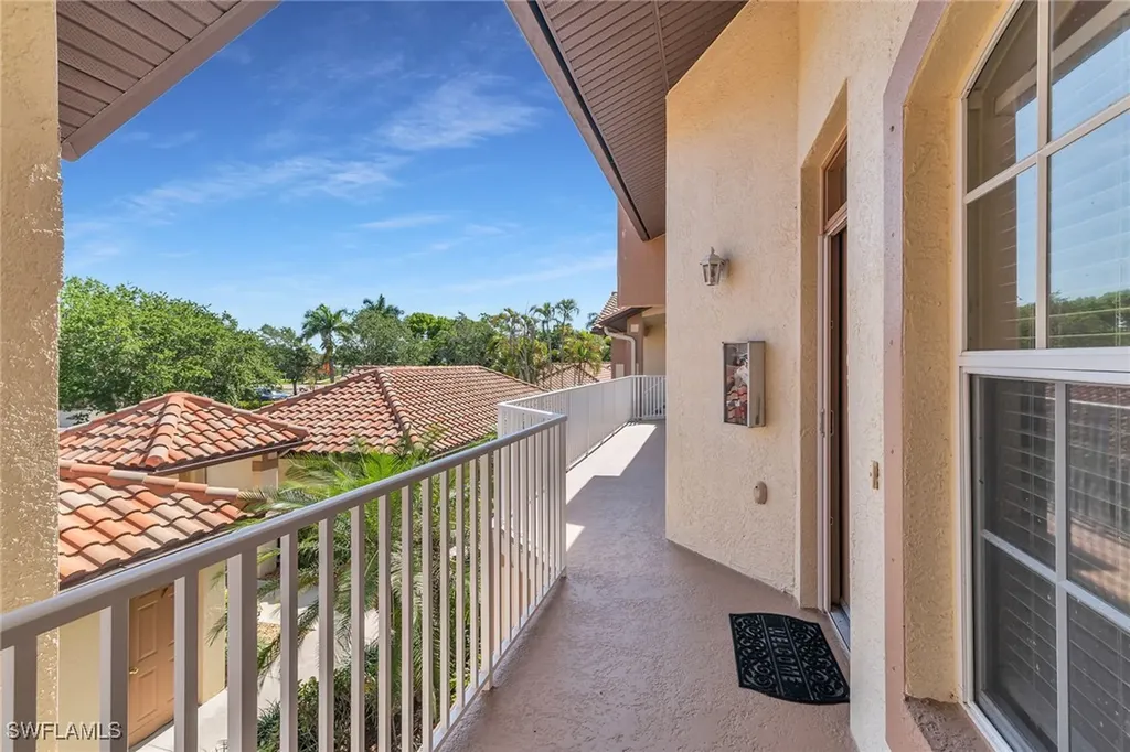 154 Newport Drive Naples FL 34114