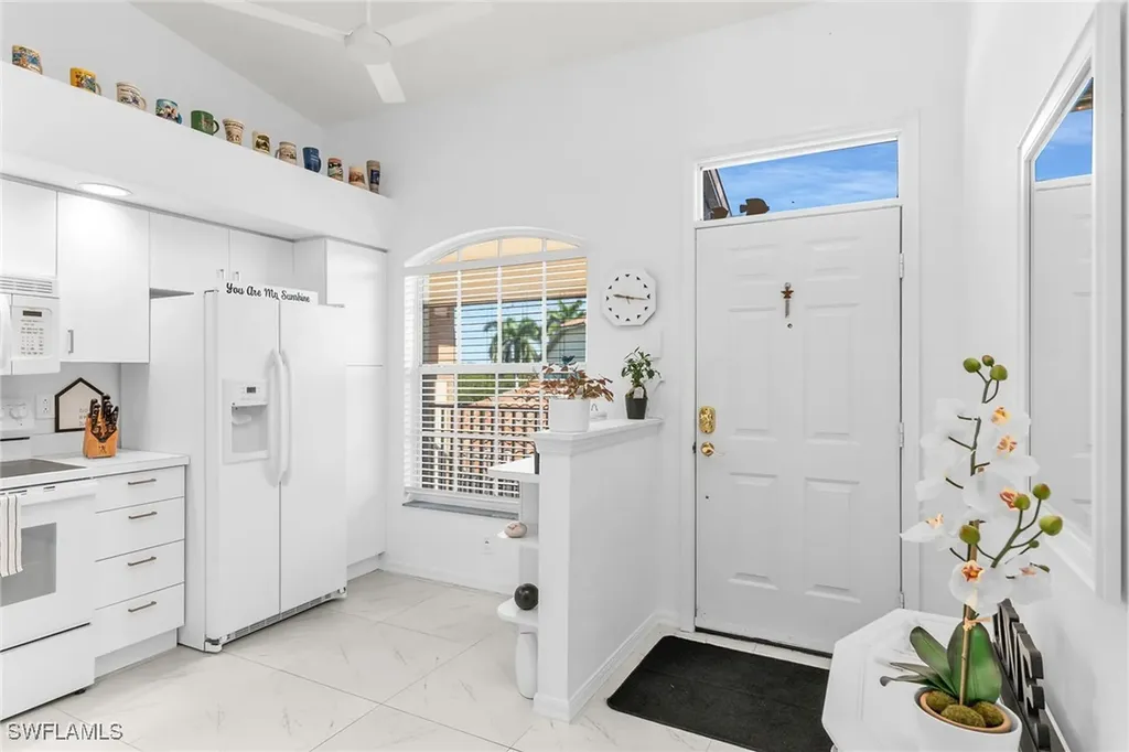 154 Newport Drive Naples FL 34114