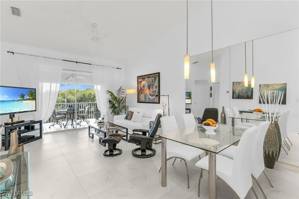 154 Newport Drive Naples FL 34114