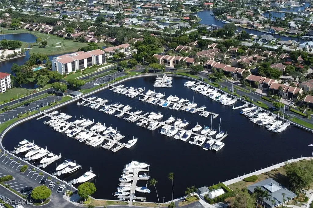 4200 Steamboat Bend Fort Myers FL 33919