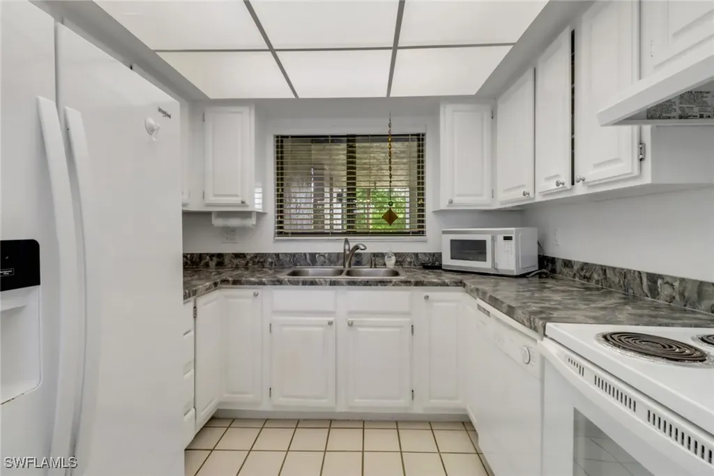 4200 Steamboat Bend Fort Myers FL 33919