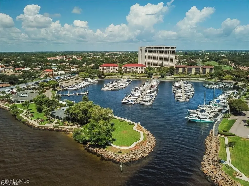 4200 Steamboat Bend Fort Myers FL 33919