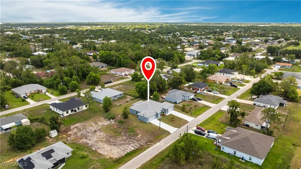 2422 Mae Avenue S Lehigh Acres FL 33973