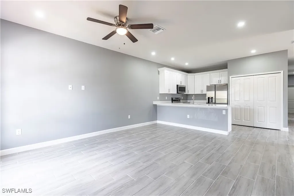 2422 Mae Avenue S Lehigh Acres FL 33973