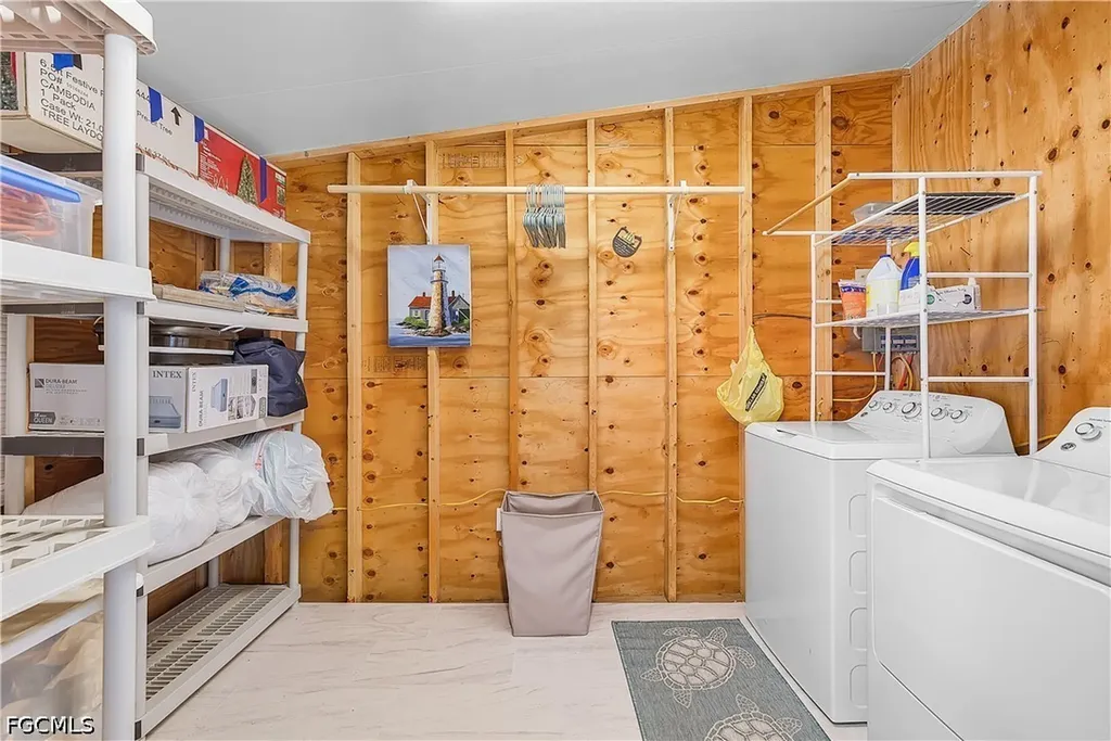 5012 Sandpiper Drive St. James City FL 33956