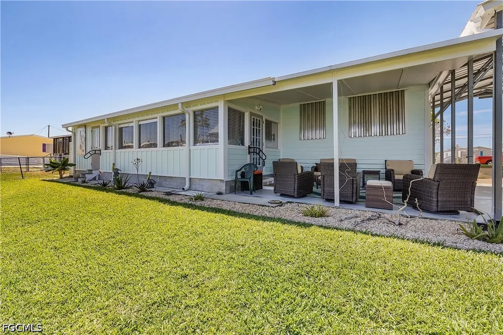 5012 Sandpiper Drive St. James City FL 33956