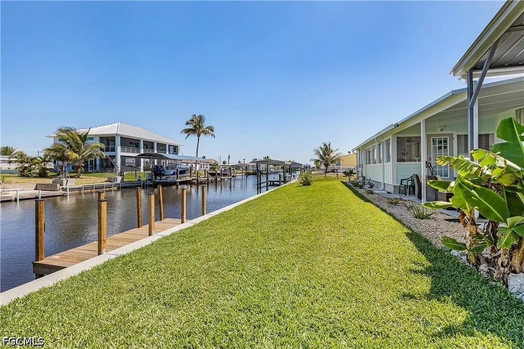 5012 Sandpiper Drive St. James City FL 33956