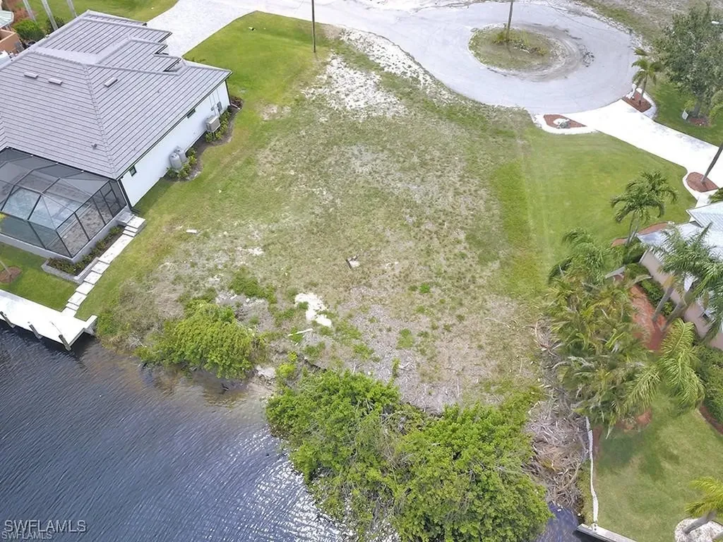 1253 NW 39th Avenue Cape Coral FL 33993