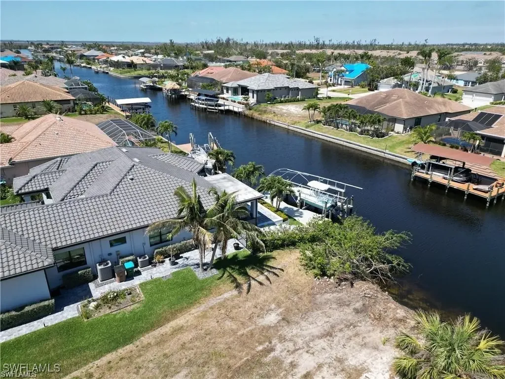 2527 SW 25th Terrace Cape Coral FL 33914