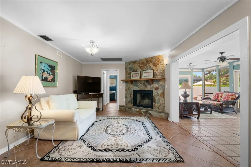 1263 Caloosa Drive Fort Myers FL 33901