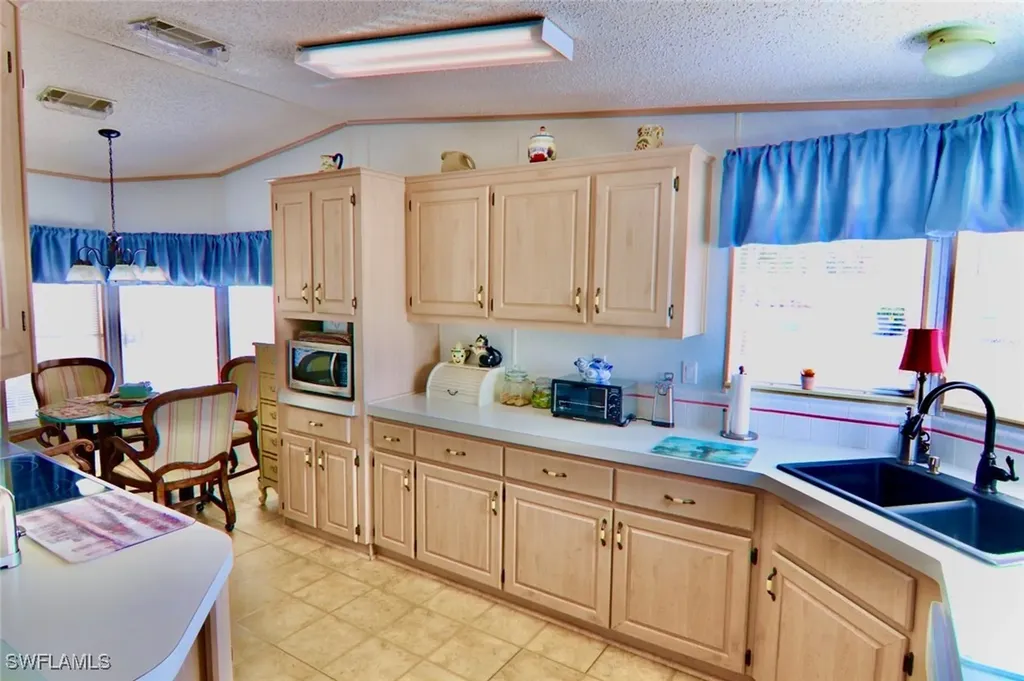 138 Lantern Lane North Fort Myers FL 33917