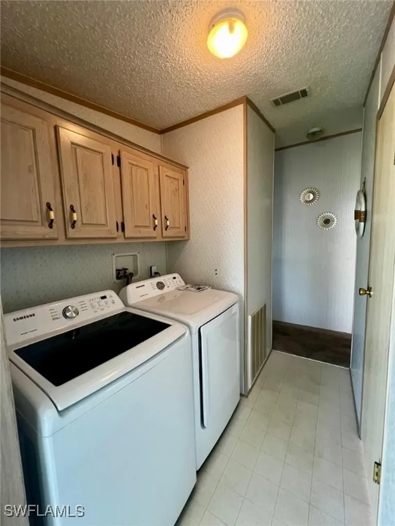 138 Lantern Lane North Fort Myers FL 33917