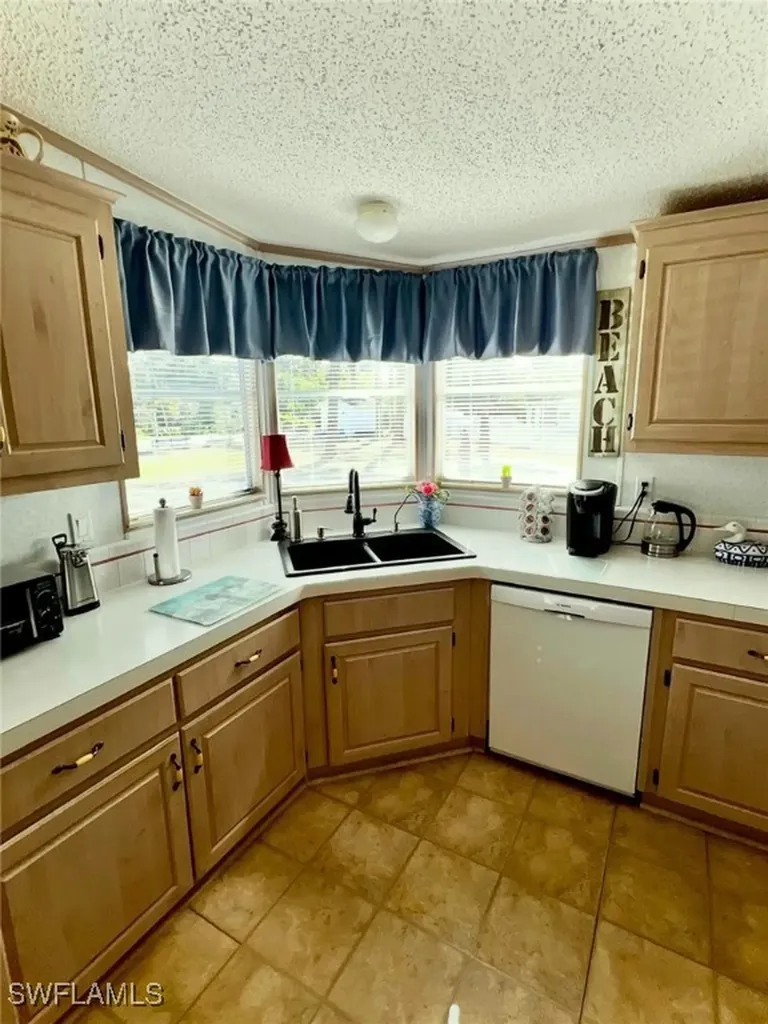 138 Lantern Lane North Fort Myers FL 33917