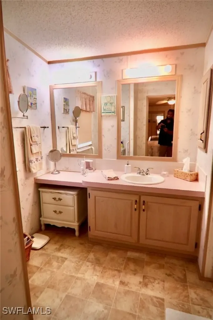 138 Lantern Lane North Fort Myers FL 33917