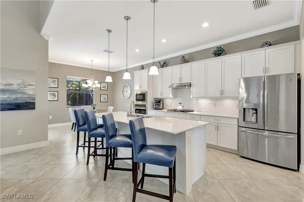 2102 Antigua Lane Naples FL 34120
