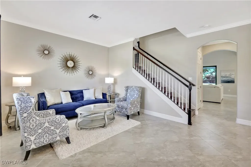 2102 Antigua Lane Naples FL 34120