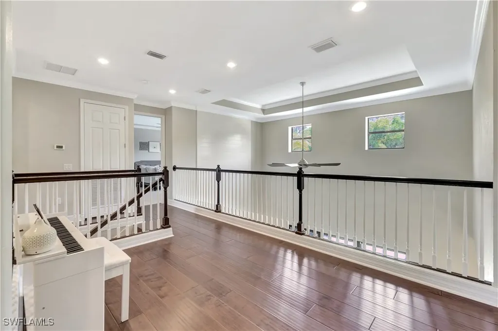 2102 Antigua Lane Naples FL 34120