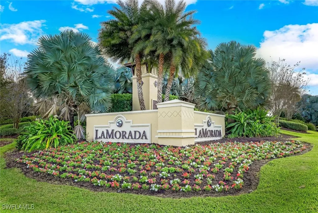 2102 Antigua Lane Naples FL 34120
